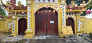 Chùa chiềng tạm ngưng hoạt động chống Covid19